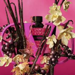 Valentino Eau De Parfum></noscript>Born in Roma Extradose Donna