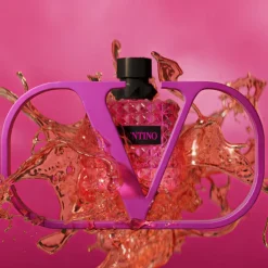 Valentino Eau De Parfum></noscript>Born in Roma Extradose Donna