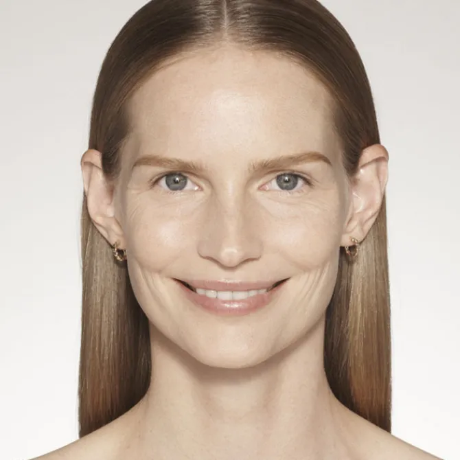 Estee Lauder Fond De Teint Fluide|Futurist Sérum de Teint