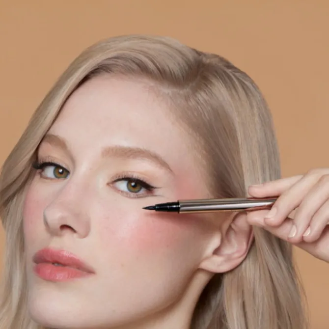 By Terry Eyeliner|Ligne Blackstar