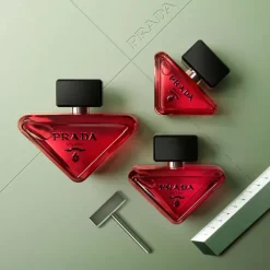 Prada Parfums Rechargeables|Parfum Et Extrait De Parfum></noscript>Paradoxe Radical Essence