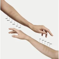 CHANEL Fond De Teint Fluide>ULTRA LE TEINT VELVET